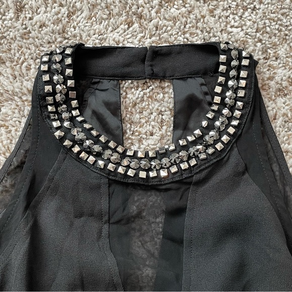 2B BEBE BLACK STUDDED Peplum See Through Top Size Medium - Picture 2 of 7